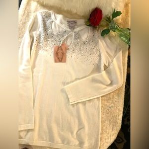 NWT OLIVER - Ivory color sweater. Sz M